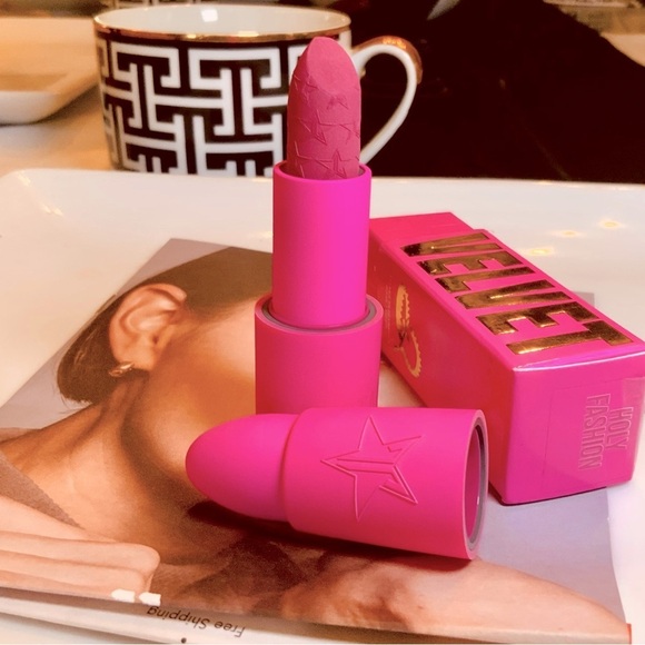 Jeffree Star Other - Jeffree Star Velvet Trap Holy Fashion - BNIB